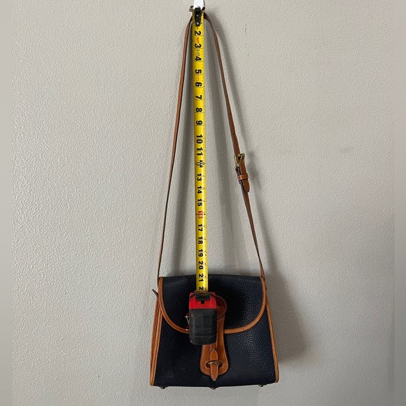 Vintage Dooney & Bourne Essex Pebbled Leather Crossbody - Picture 16 of 17